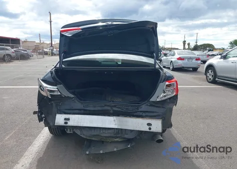 2012 Toyota Camry Se z USA, uszkodzony, nr VIN 4T1BF1FK5CU095475